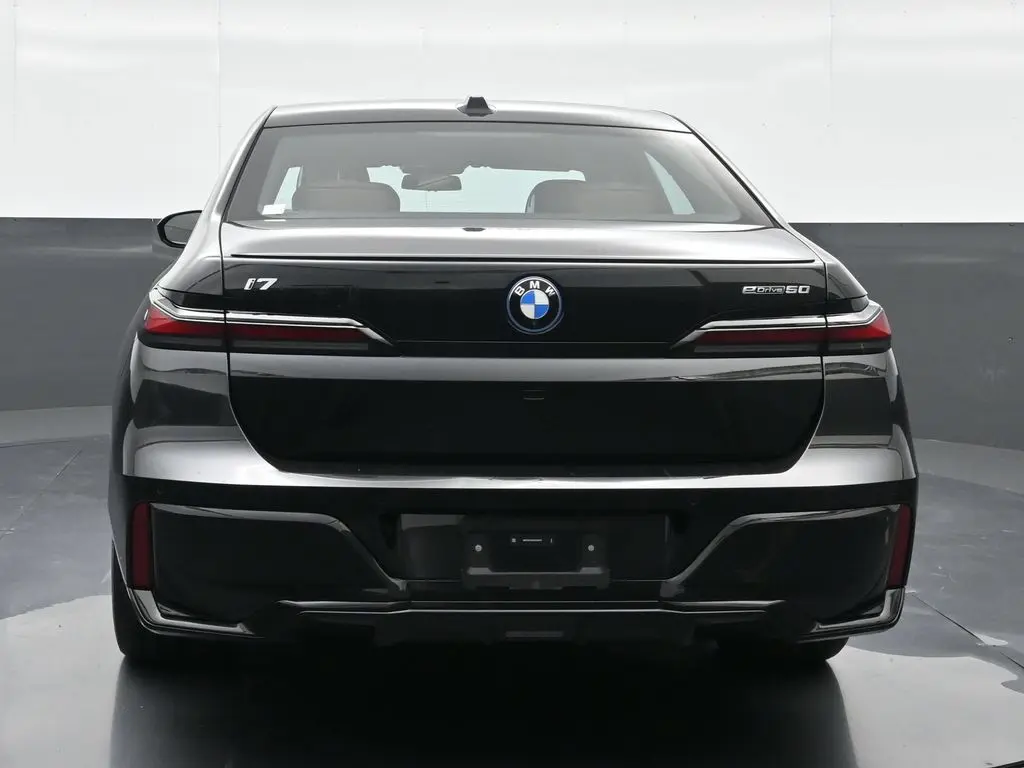 2025 BMW I7 - $79,861