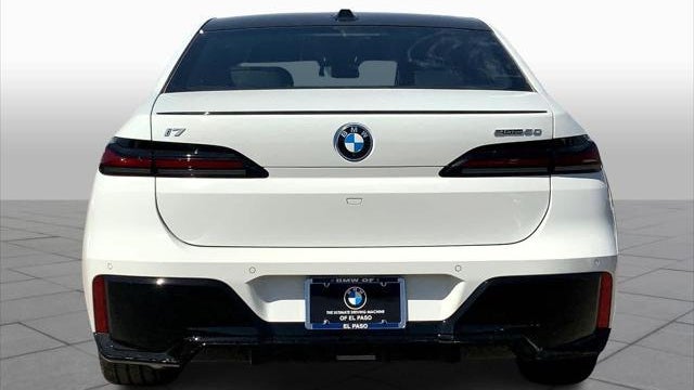 2025 BMW i7 eDrive50