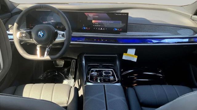 2025 BMW i7 eDrive50