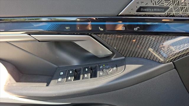 2024 BMW i5 M60