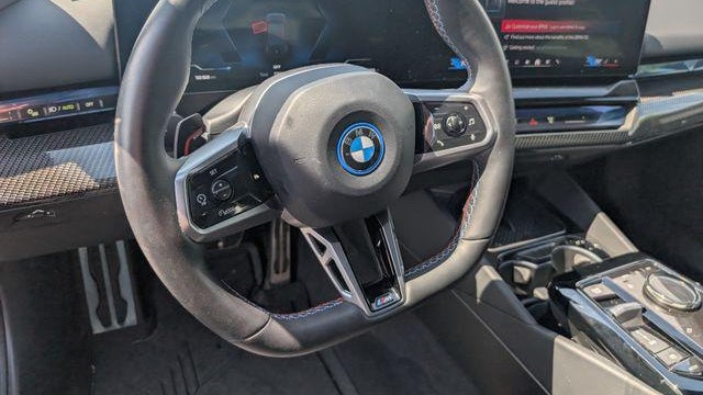 2024 BMW i5 M60