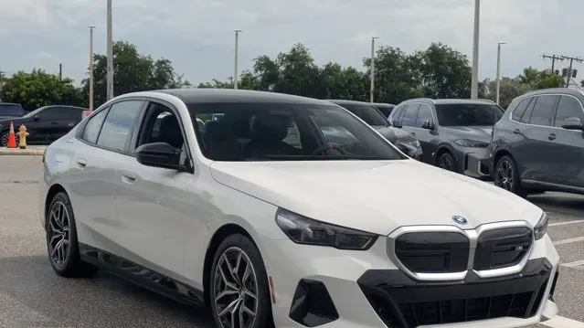 2026 BMW i5 M60