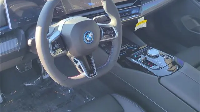 2026 BMW i5 M60