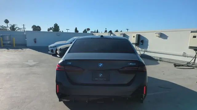 2026 BMW i5 M60