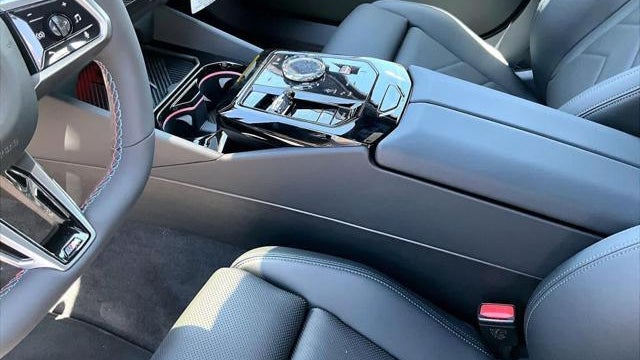 2026 BMW i5 M60