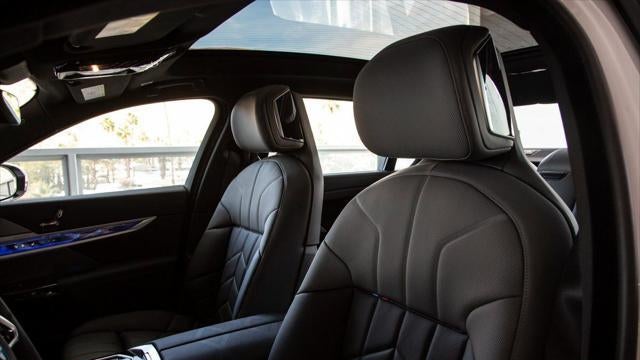 2025 BMW i7 xDrive60