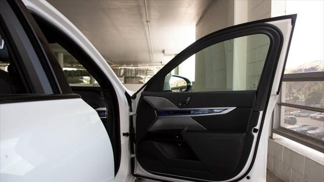 2025 BMW i7 xDrive60