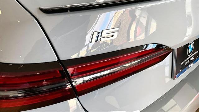 2026 BMW i5 eDrive40