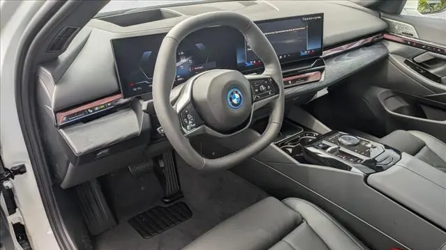 2027 BMW i5 eDrive40