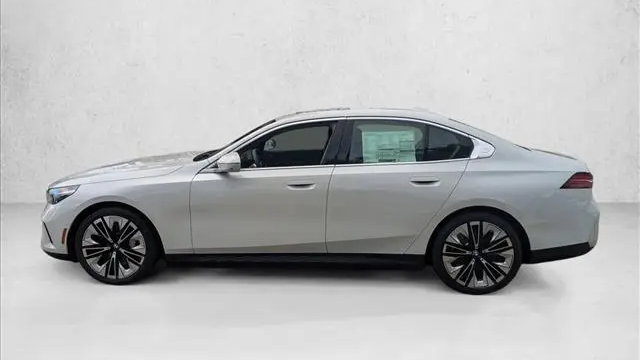 2027 BMW i5 eDrive40