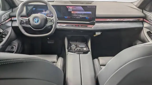 2027 BMW i5 eDrive40