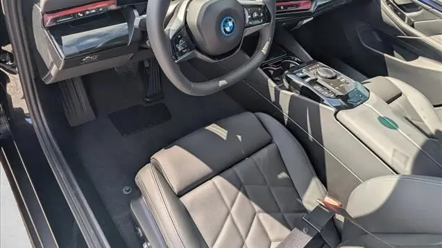 2026 BMW i5 eDrive40