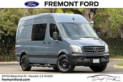 2018 Mercedes-Benz Sprinter Worker 4X2 2500 3DR 144 In. WB Cargo Van