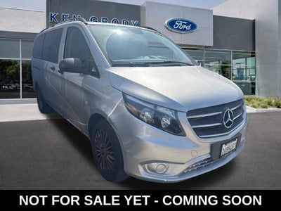 Photo of a 2018 Mercedes-Benz Metris Passenger 4DR Mini-Van for sale