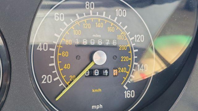 1985 Mercedes-Benz 380-Class 380 SL