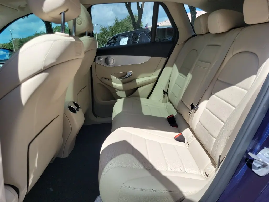 2019 Mercedes-Benz C-Class - $18,939