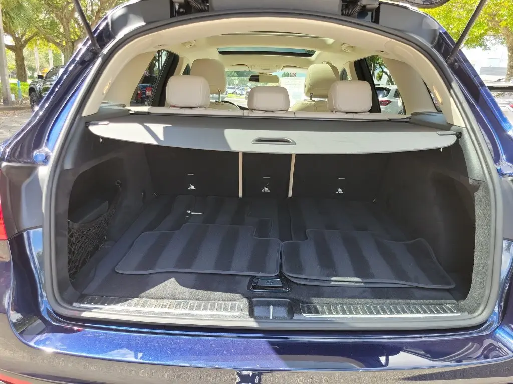 2019 Mercedes-Benz C-Class - $17,905