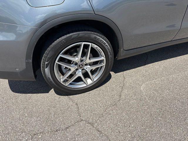 2019 Mercedes-Benz C-Class - $19,000
