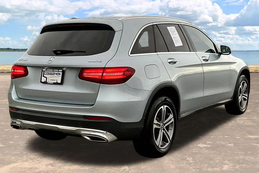 2018 Mercedes-Benz C-Class - $17,950
