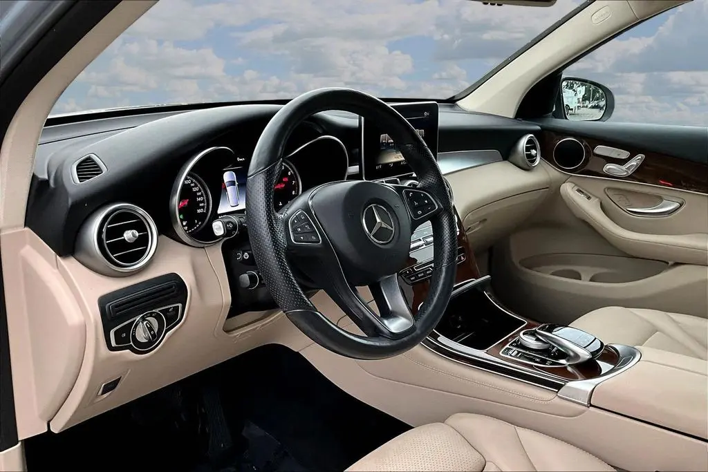 2018 Mercedes-Benz C-Class - $17,950
