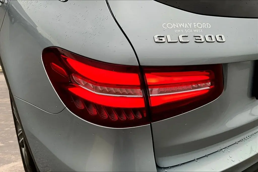 2018 Mercedes-Benz C-Class - $17,950