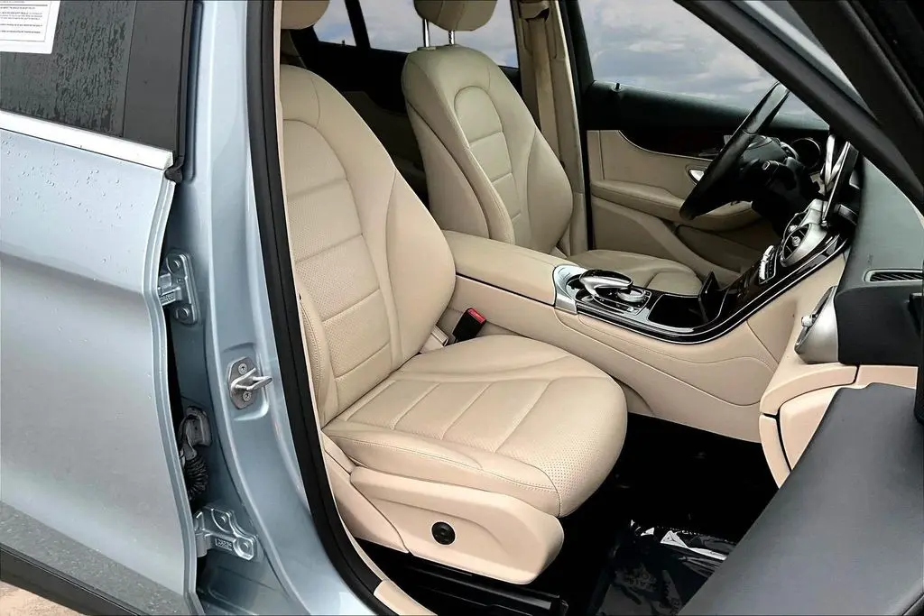 2018 Mercedes-Benz C-Class - $17,950