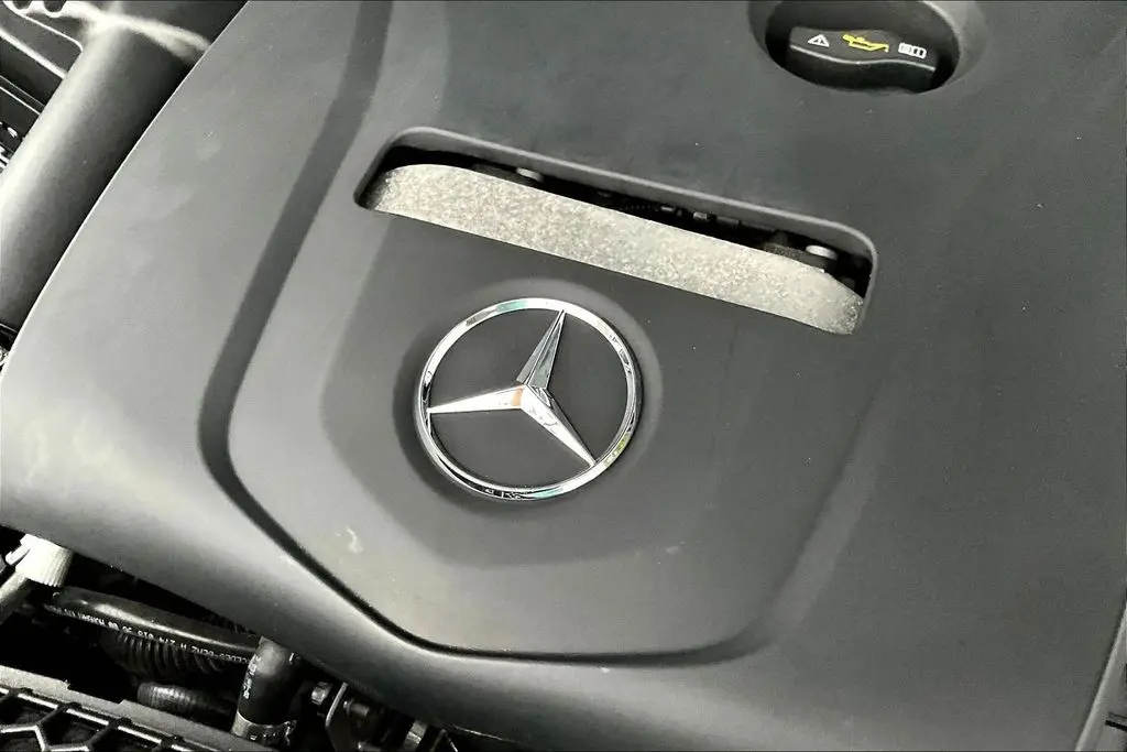 2018 Mercedes-Benz C-Class - $17,950