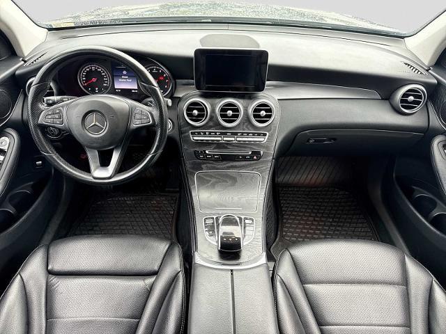 2016 Mercedes-Benz C-Class - $10,275