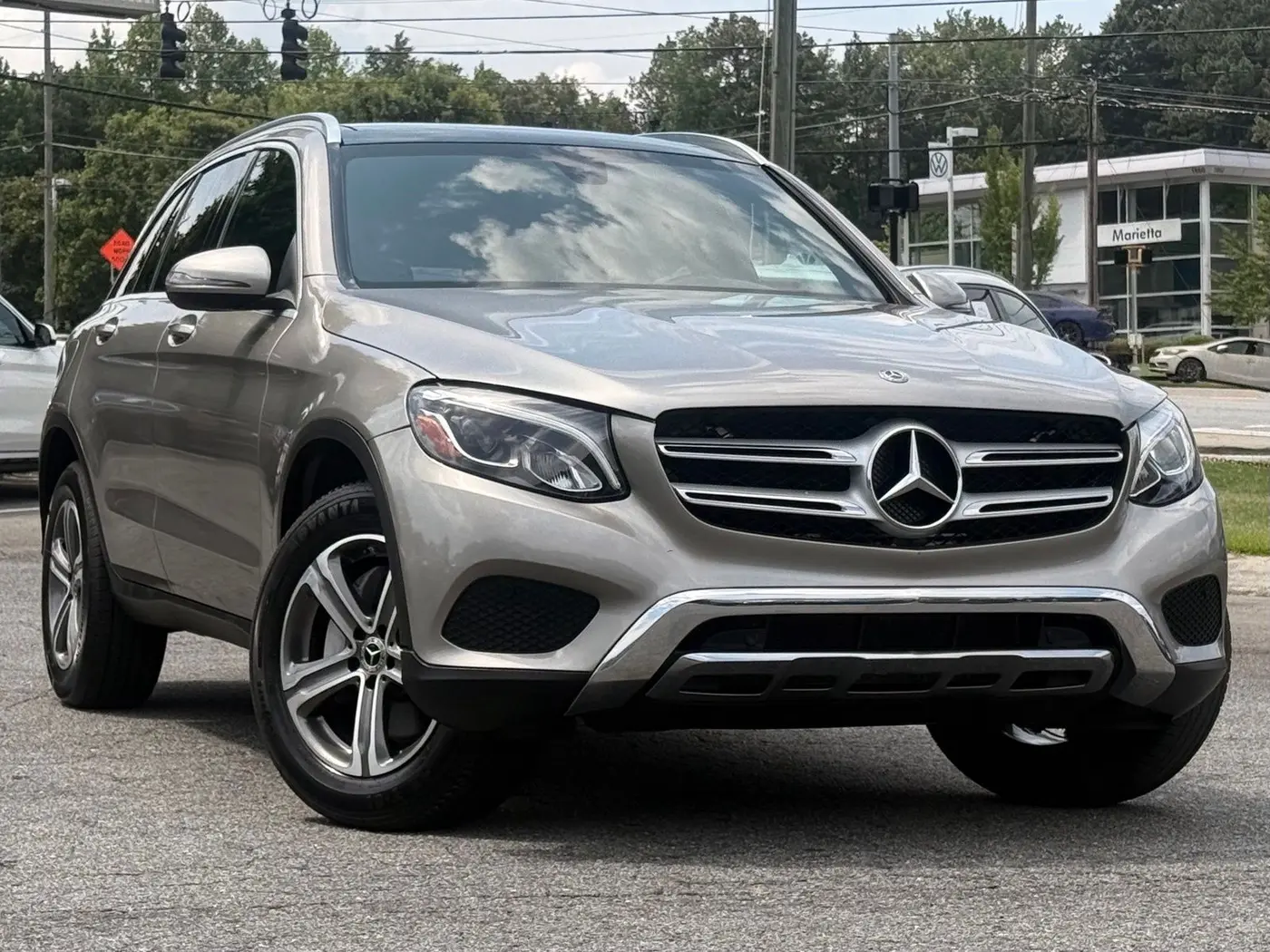2019 Mercedes-Benz C-Class - $18,286