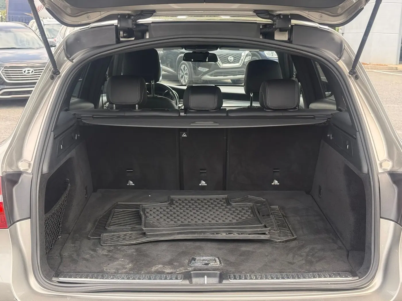 2019 Mercedes-Benz C-Class - $18,286