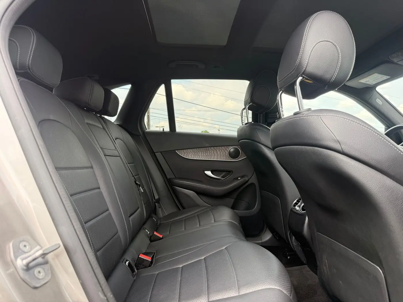 2019 Mercedes-Benz C-Class - $18,286