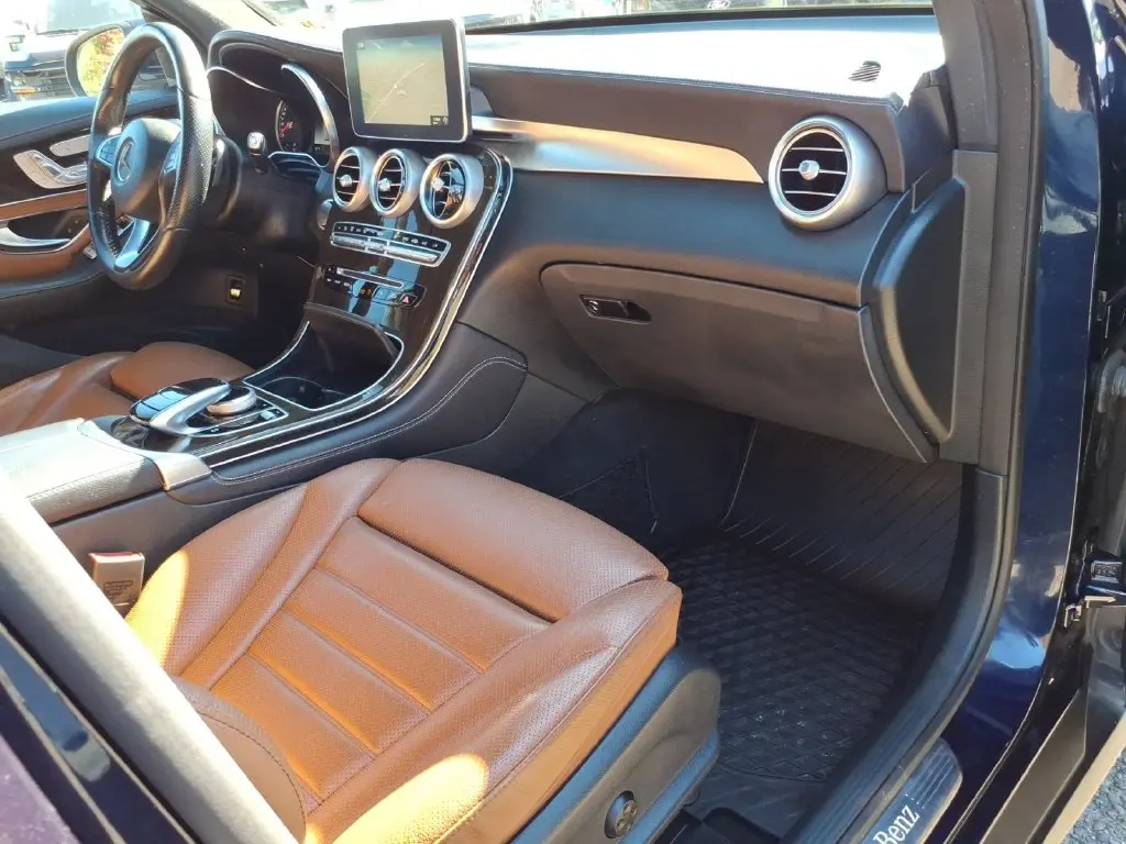 2018 Mercedes-Benz C-Class - $17,390