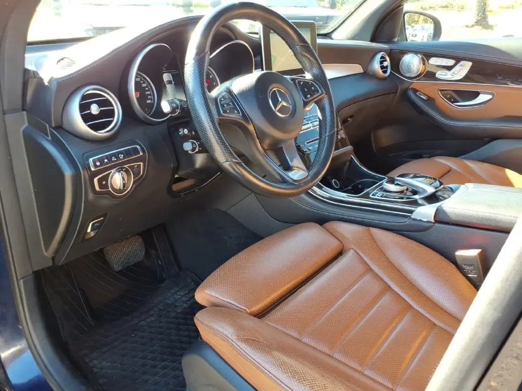2018 Mercedes-Benz C-Class - $17,390