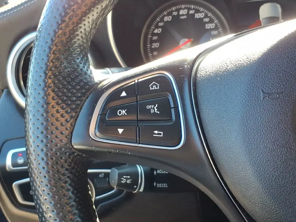 2018 Mercedes-Benz C-Class - $17,390
