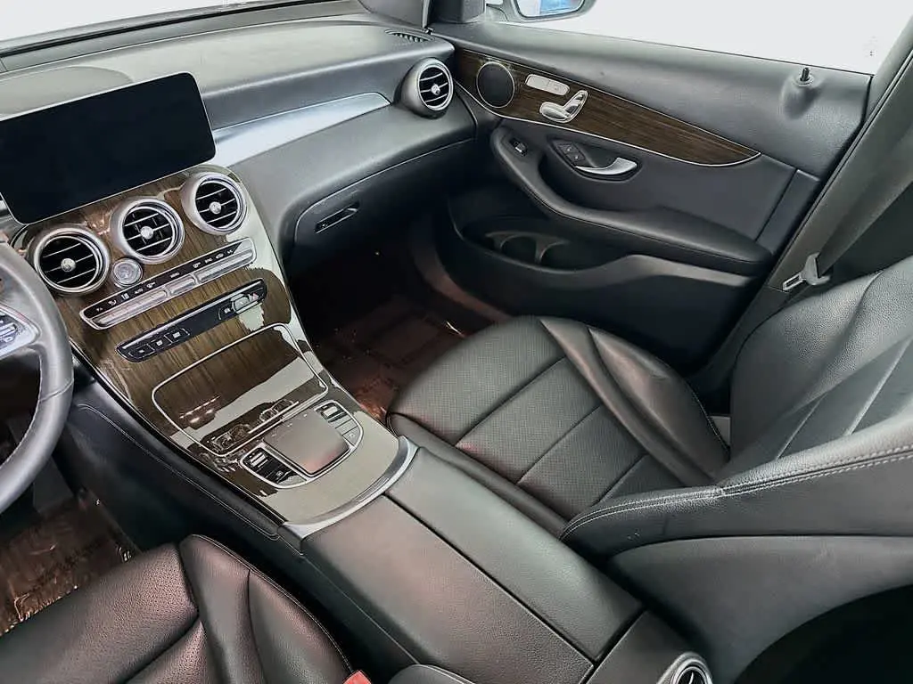 2020 Mercedes-Benz C-Class - $19,490