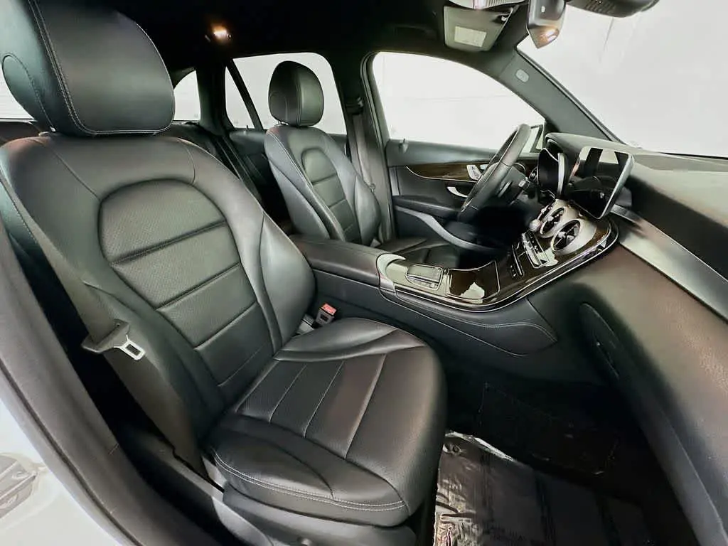 2020 Mercedes-Benz C-Class - $19,490