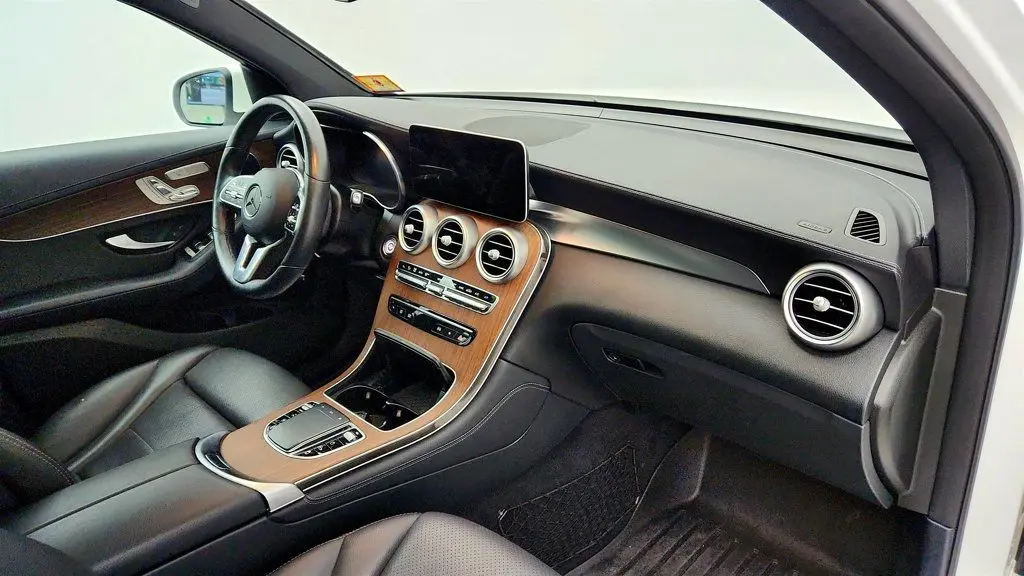 2020 Mercedes-Benz GLC GLC 300 4MATIC