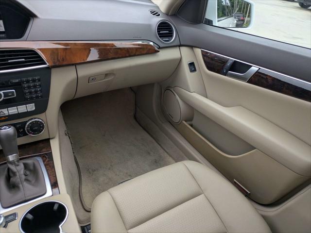 2013 Mercedes-Benz C-Class - $9,223