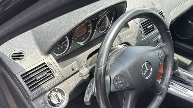 2011 Mercedes-Benz C-Class C 300 Luxury 4MATIC