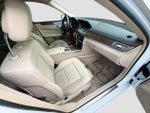 2015 E-Class Thumbnail 27