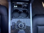 2016 E-Class Thumbnail 26