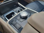2014 E-Class Thumbnail 27