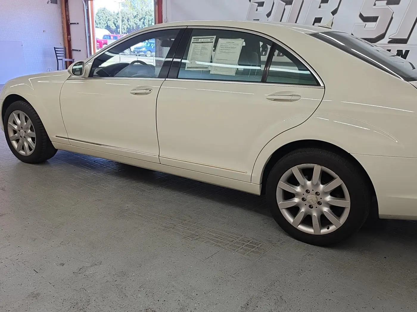 2008 Mercedes-Benz S-class - $12,250