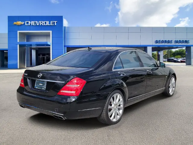 2013 Mercedes-Benz S-class - $18,388