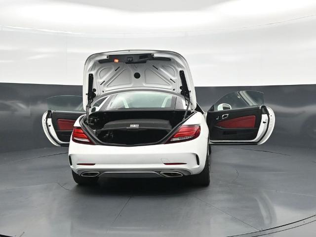 2017 Mercedes-Benz C-Class - $20,585