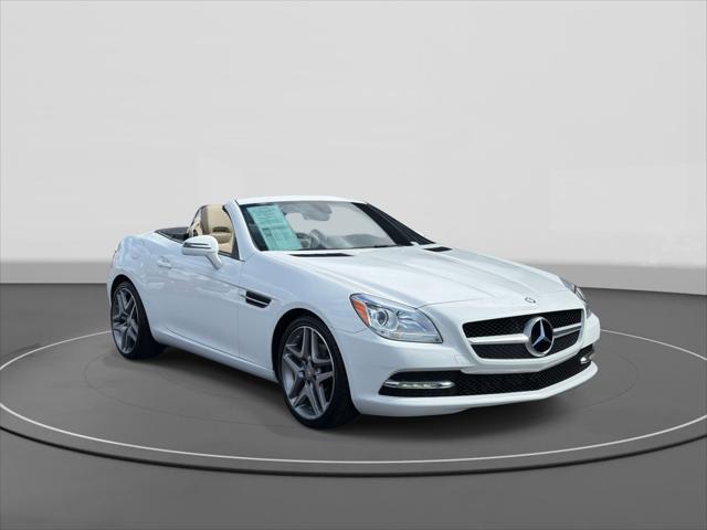 2014 Mercedes-Benz SLK-Class - $15,643