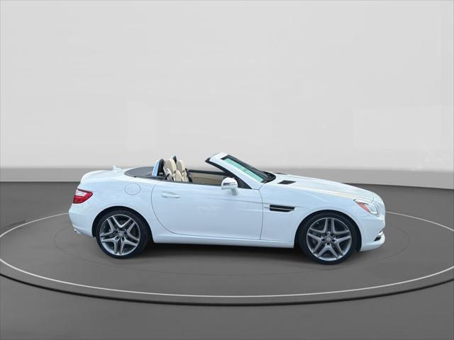 2014 Mercedes-Benz SLK-Class - $15,643