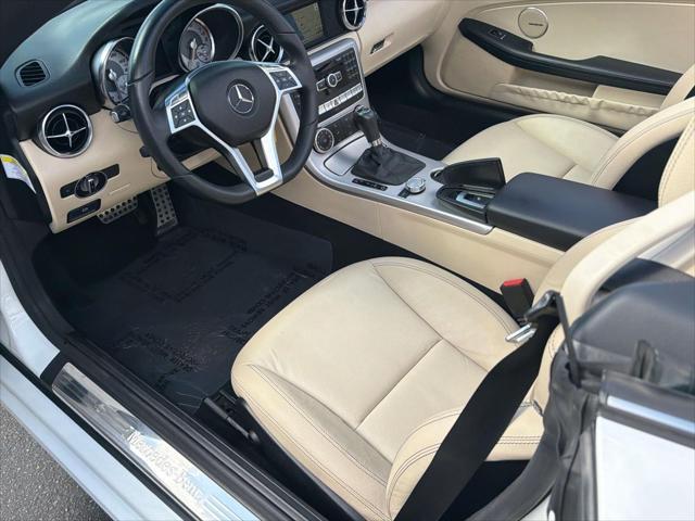 2014 Mercedes-Benz SLK-Class - $15,643