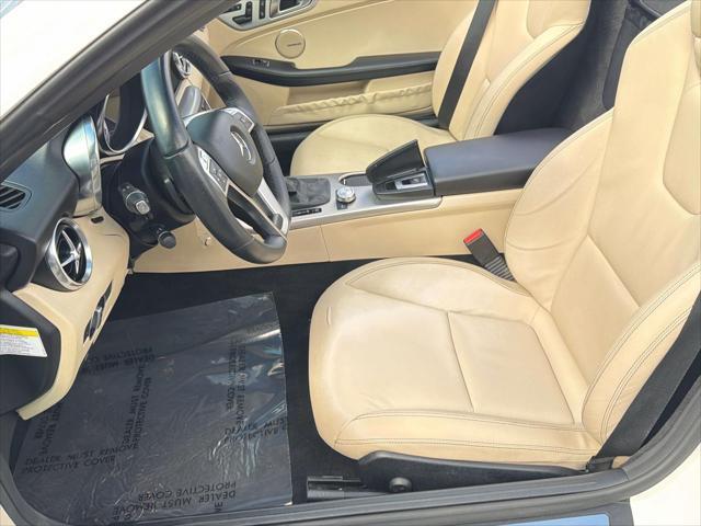2014 Mercedes-Benz SLK-Class - $15,643