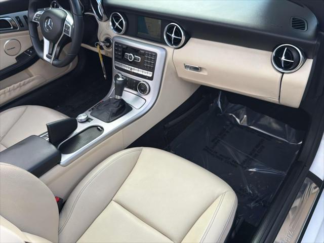 2014 Mercedes-Benz SLK-Class - $15,643